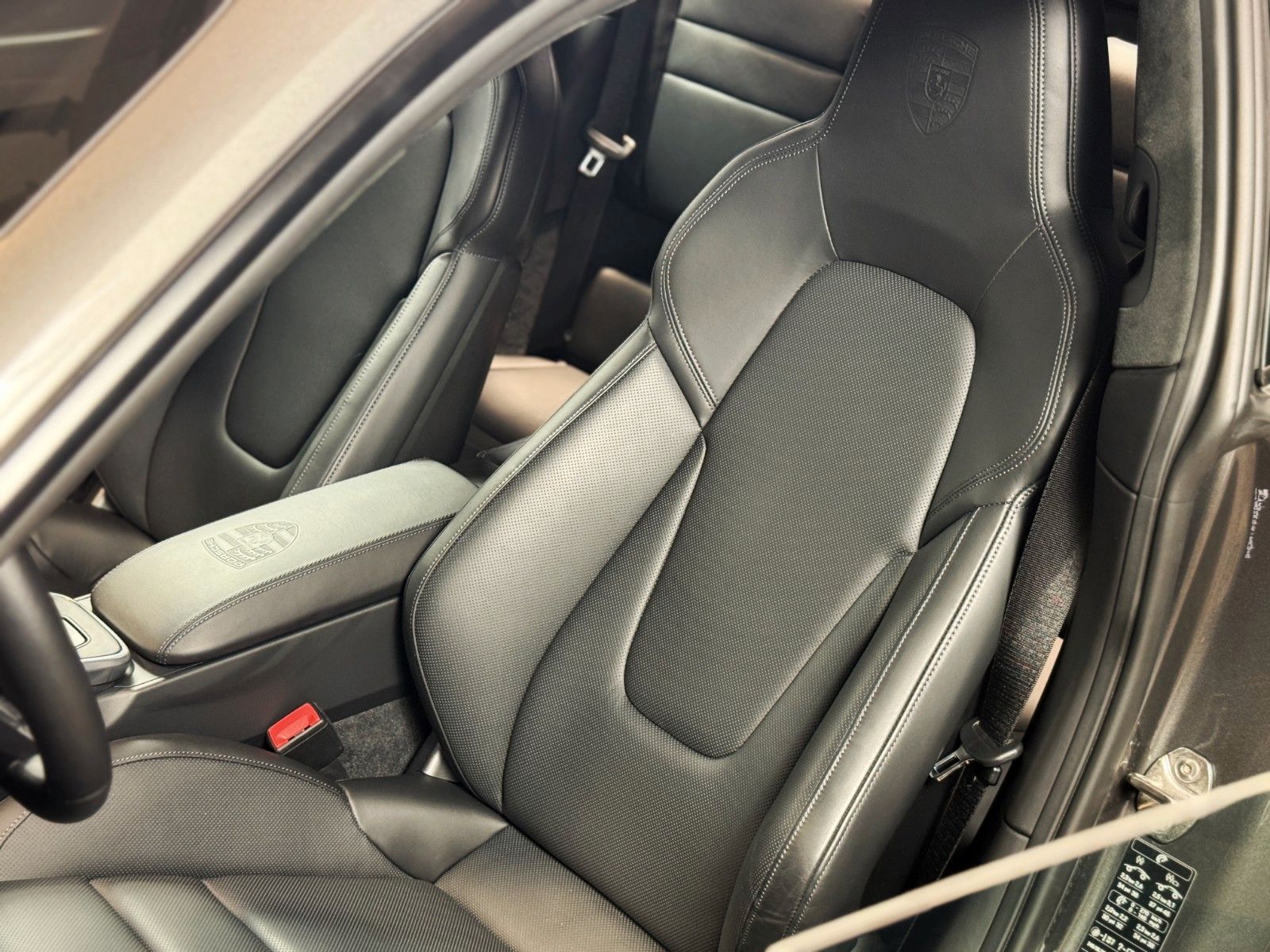 Fahrzeugabbildung Porsche 992 4 GTS