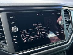 Fahrzeugabbildung Volkswagen T-Roc 1.5 TSI DSG Sitzheizung PDC Bluetooth