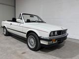 BMW e30 325i Cabriolet mit Wertgutachten 2+ - BMW 325 aus 1990: 325i