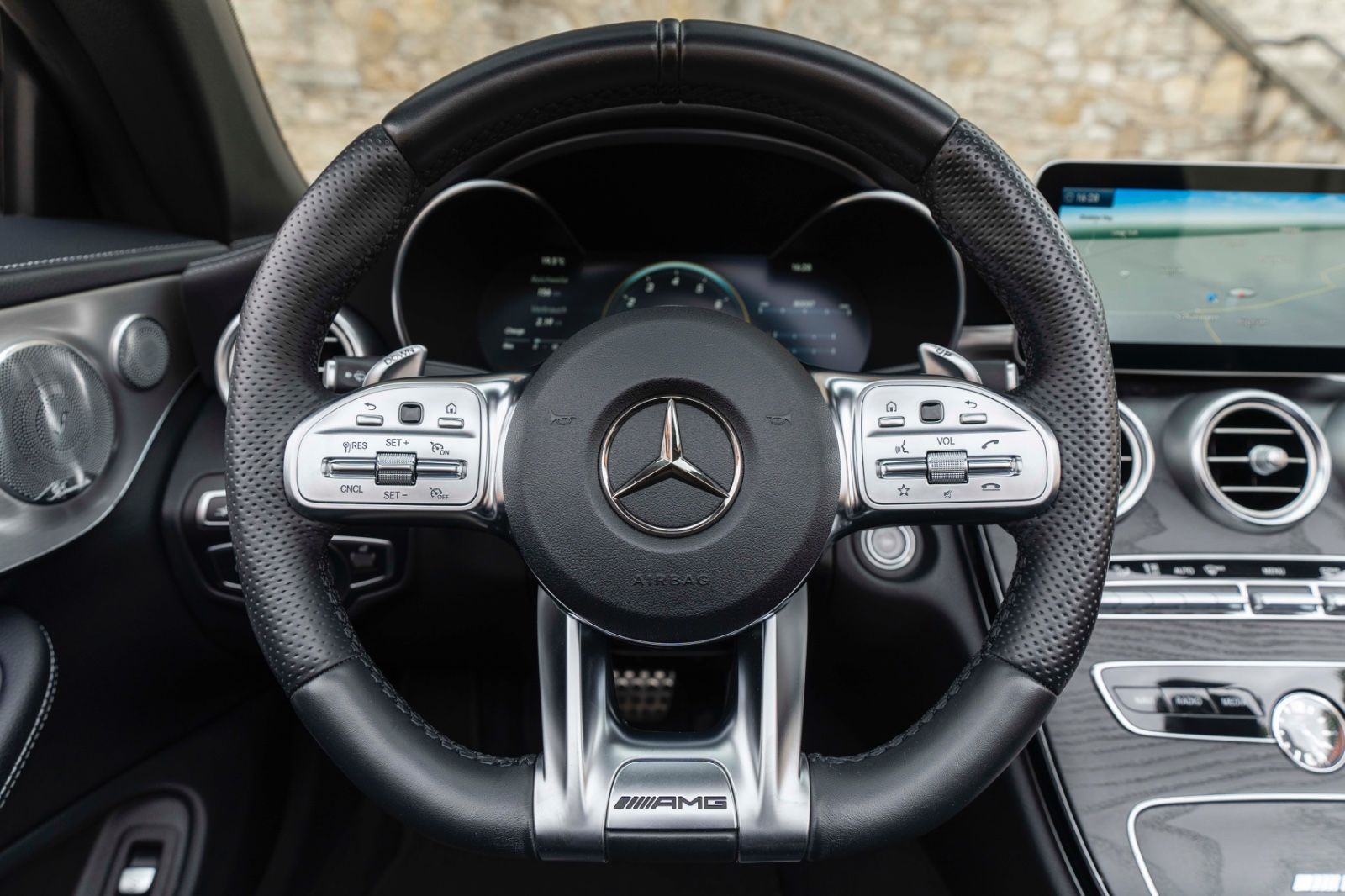 Fahrzeugabbildung Mercedes-Benz C 63 AMG  CABRIO AMG LED BURMESTER NAV KAMERA