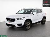 Volvo XC 40 T3 PANORAMA,KAMERA,SPURHALTE,AHK,SH,1.HD - silberne Volvo XC40