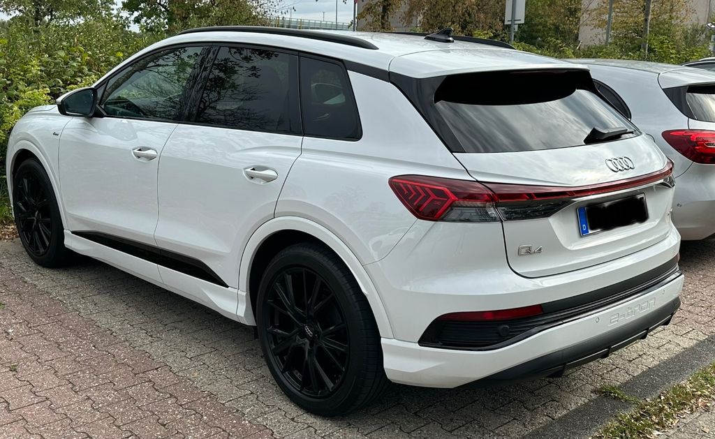 Image of Audi Q4 e-tron