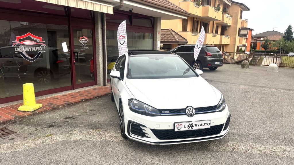 Image of Volkswagen Golf