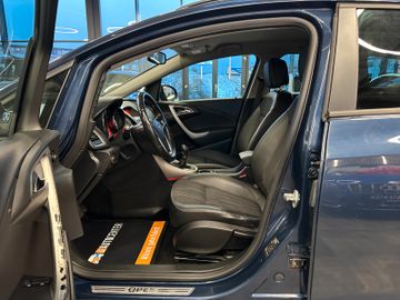 Opel Astra J Sports Tourer 150 Jahre Opel