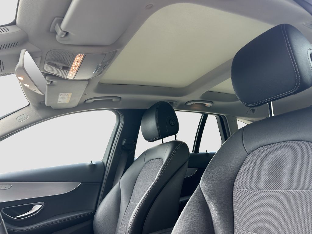 Fahrzeugabbildung Mercedes-Benz C 220 d T-Modell Avantgarde*COMAND*PanoDach*AHK