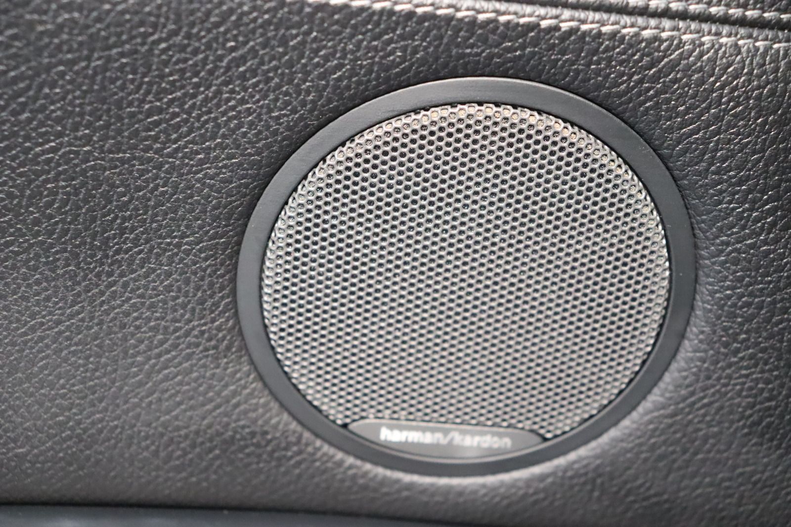 Fahrzeugabbildung BMW X3 * HUD * Pano * Memory * Bi-Xenon * Lenkradhzg