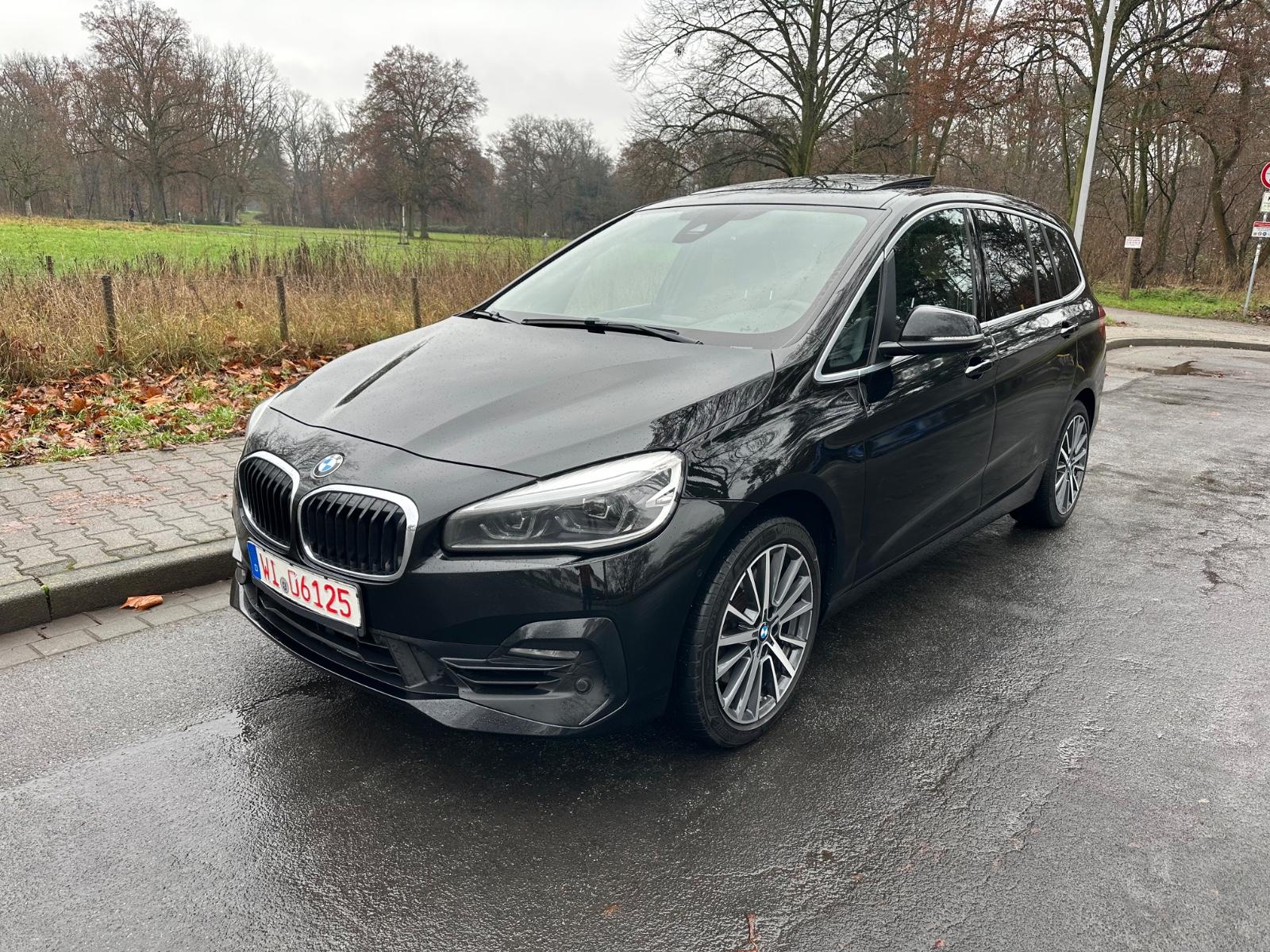 BMW 220i Gran Tourer *SPORTLINE - LEDER - PANO*