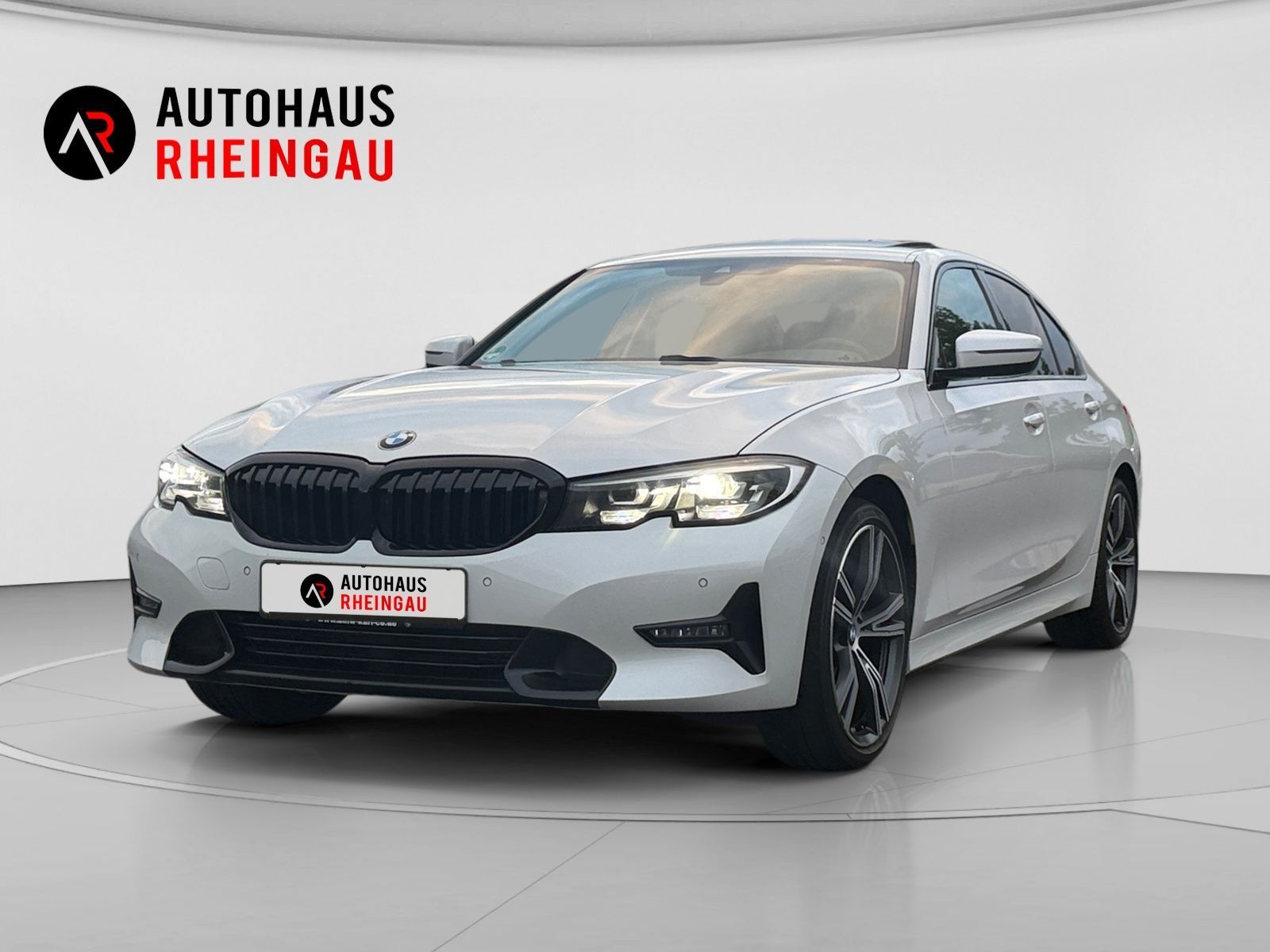 BMW 320  i Sport Line RKF AMB DAB
