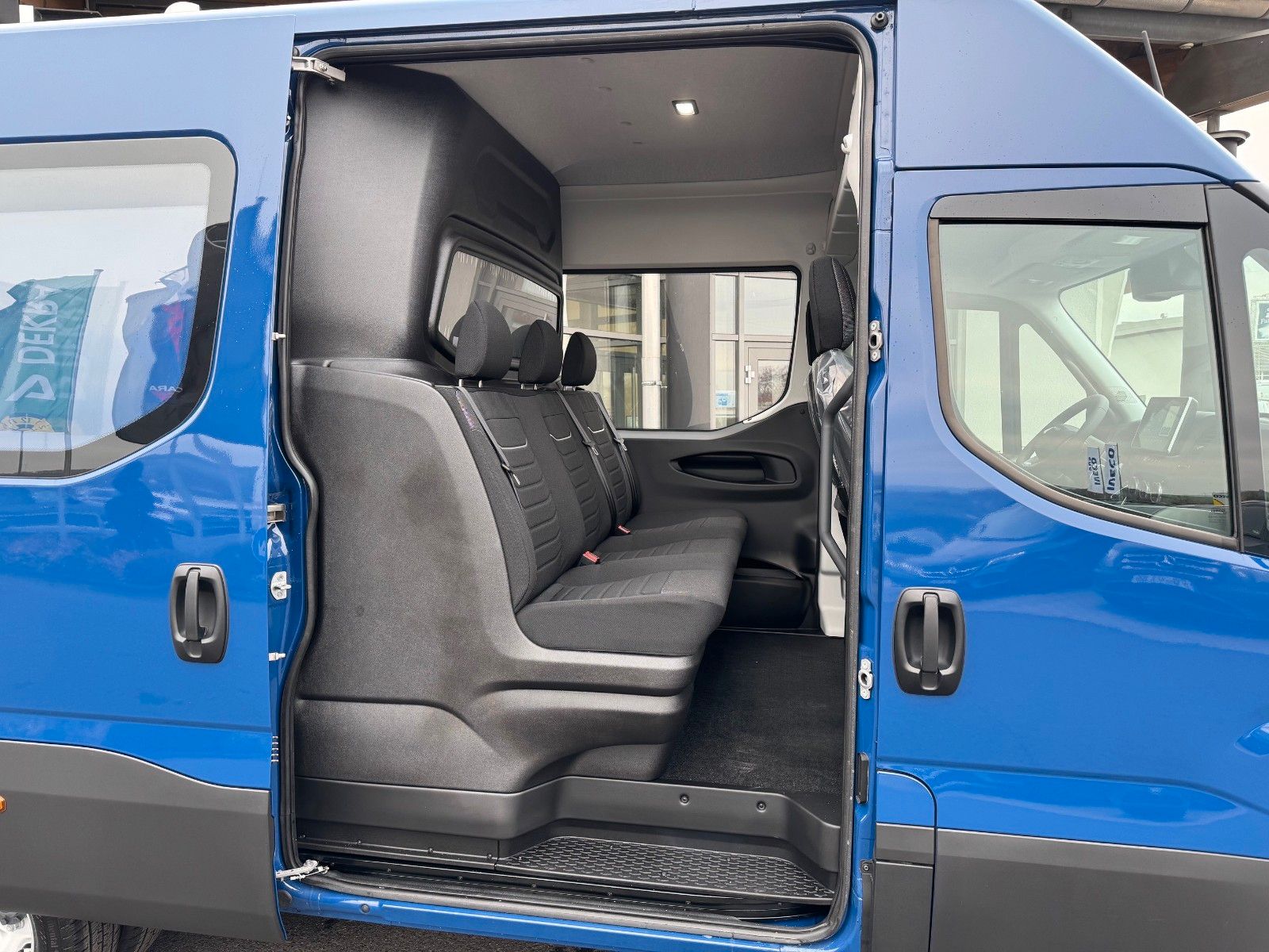 Fahrzeugabbildung Iveco Daily 50C18HA8 3.0L *CrewVan*AHK*Automatik*