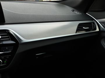 BMW 520 - 12