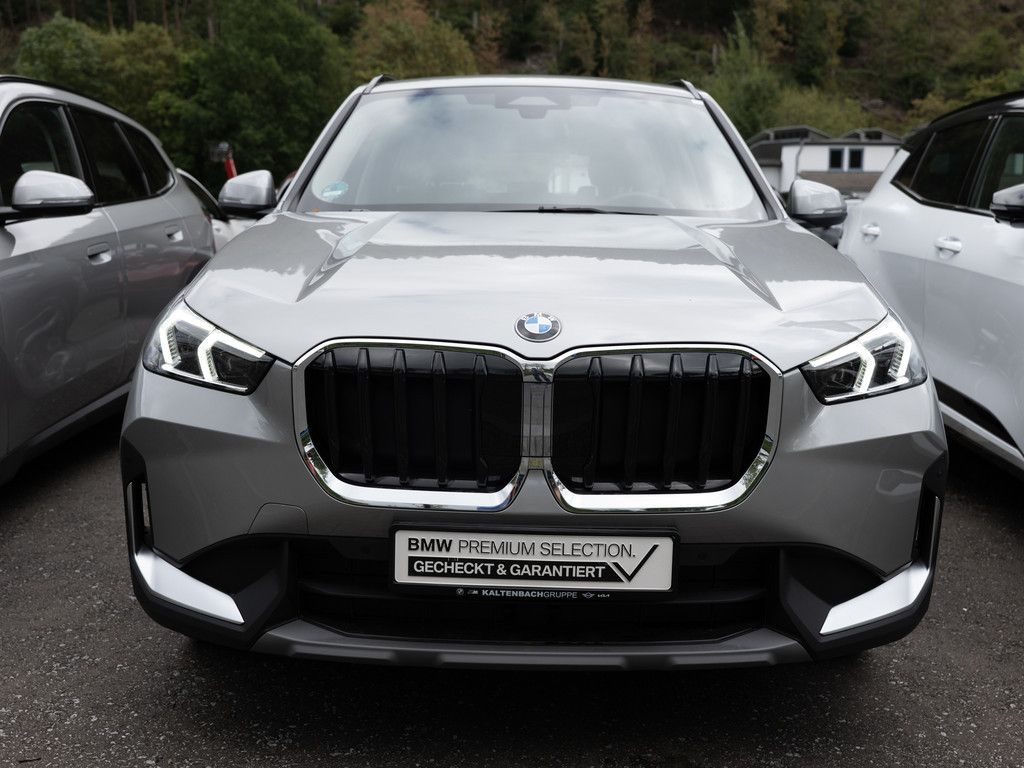 BMW X1 xDrive 20d AHK LED NAVI KAMERA SHZ PDC KLIMA foto 3