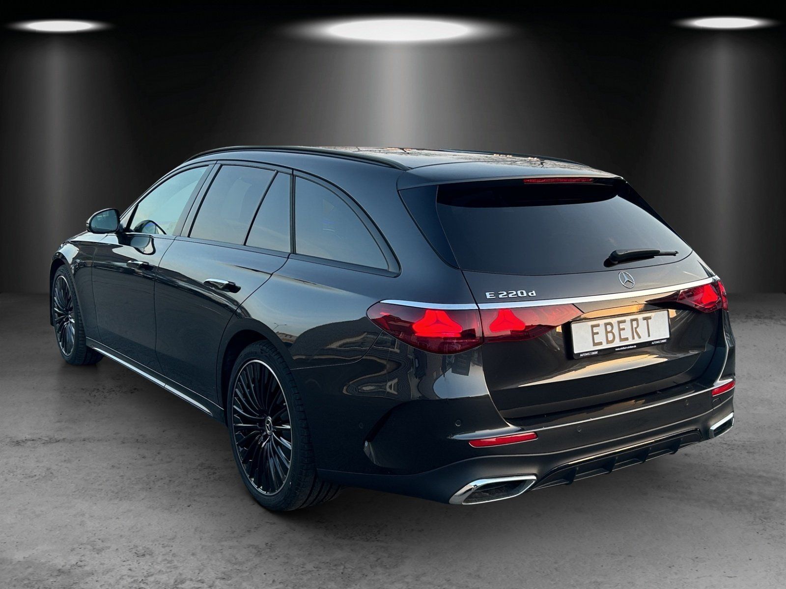 Fahrzeugabbildung Mercedes-Benz E 220 d T €95k AMG Prem Standhz DISTRO Hyper AHK