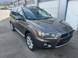 Mitsubishi Outlander Edition 2WD DI-D+ EUR5 - Mitsubishi Outlander aus 2011 mit Diesel-Antrieb