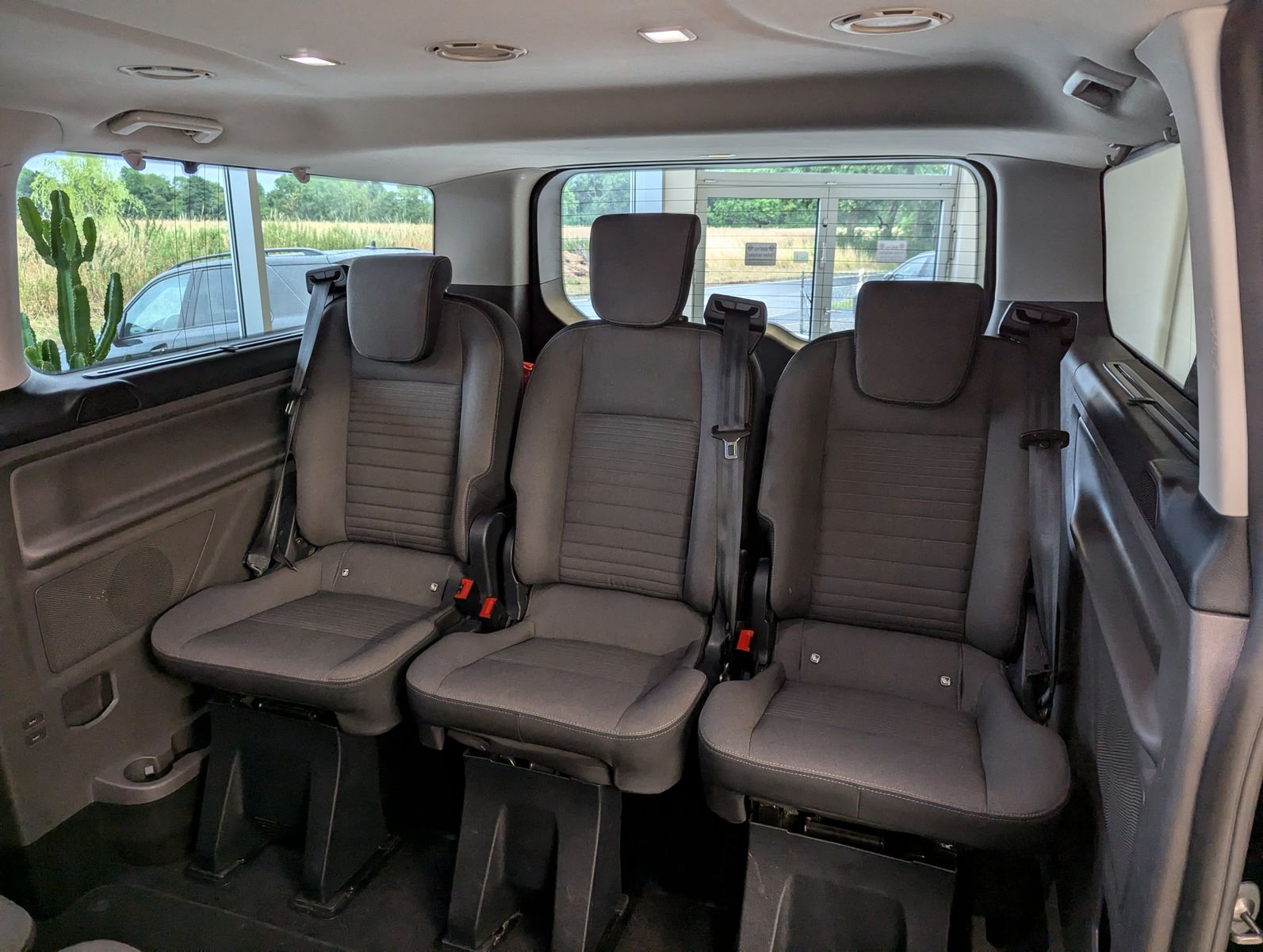 FORD Tourneo Custom 320 L2 Titan. 9-Sitze ACC Cam AHK - Image 14