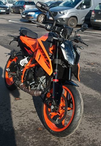 KTM 390 Duke 2024