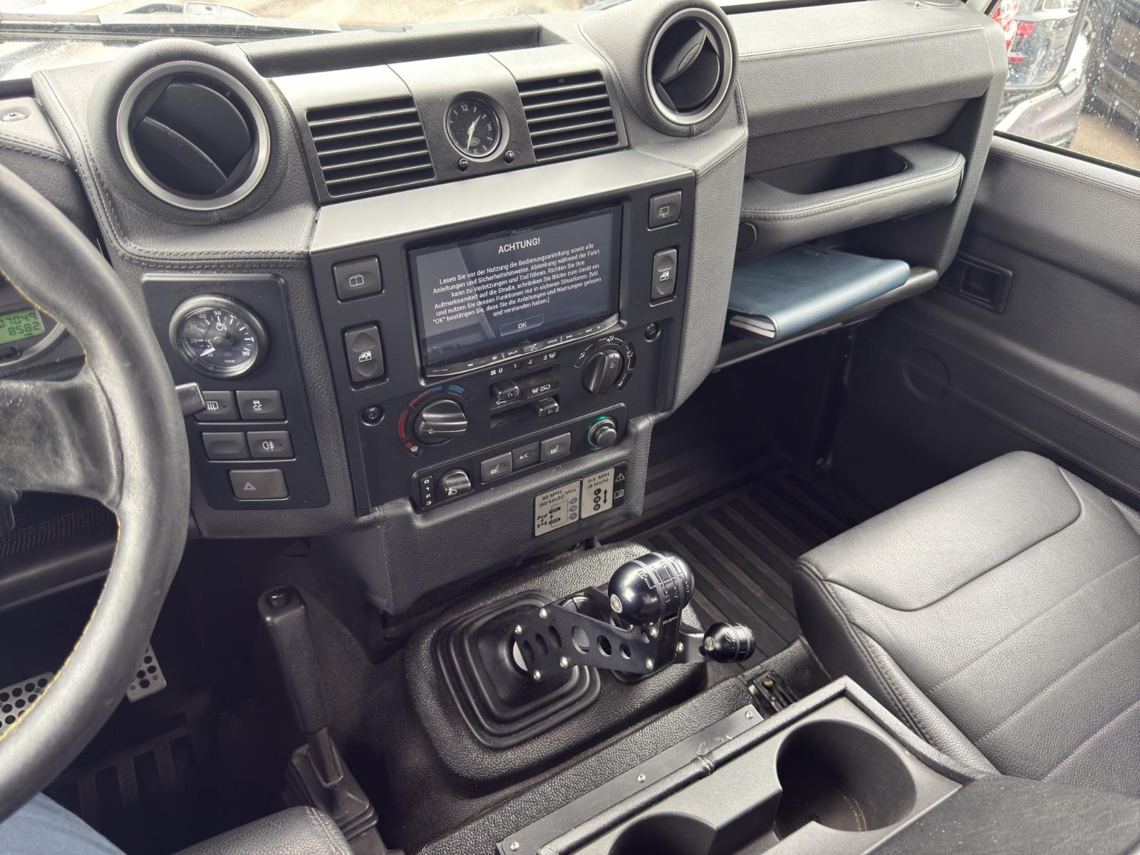 LAND ROVER DEFENDER 90 E BOWLER EDITION CHAUFFAGE STATIONNAIRE 150 CH 4X4 BVM - PACK SPORT - VOLANT EN CUIR