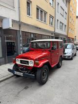 Toyota LandCruiser BJ40 LV - Toyota Land Cruiser: 40