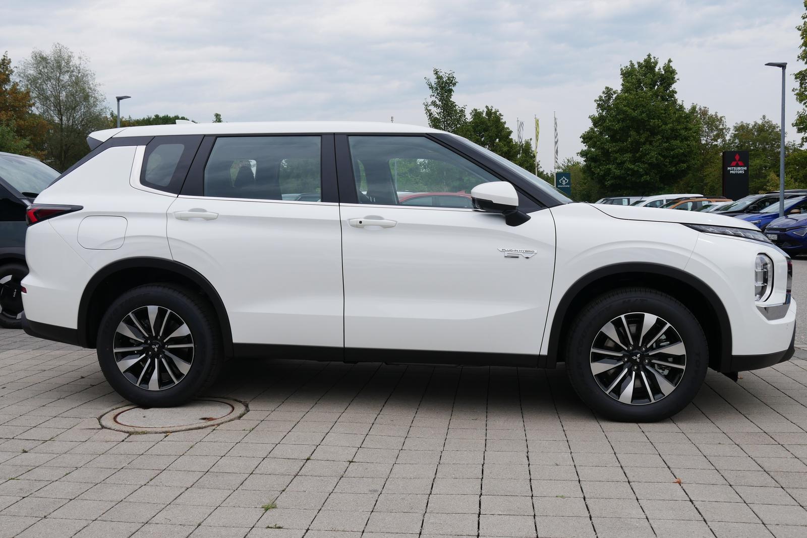 Mitsubishi Outlander 2.4 PHEV 100 kW S-AWC Diamant