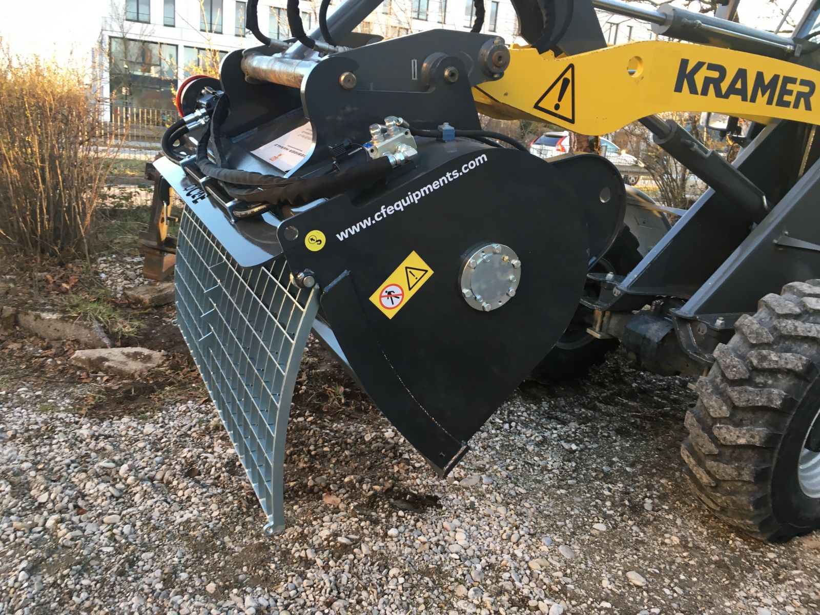 Fahrzeugabbildung Volvo CNF BMX 520 mit Doppelaufnahme Kramer/Volvo