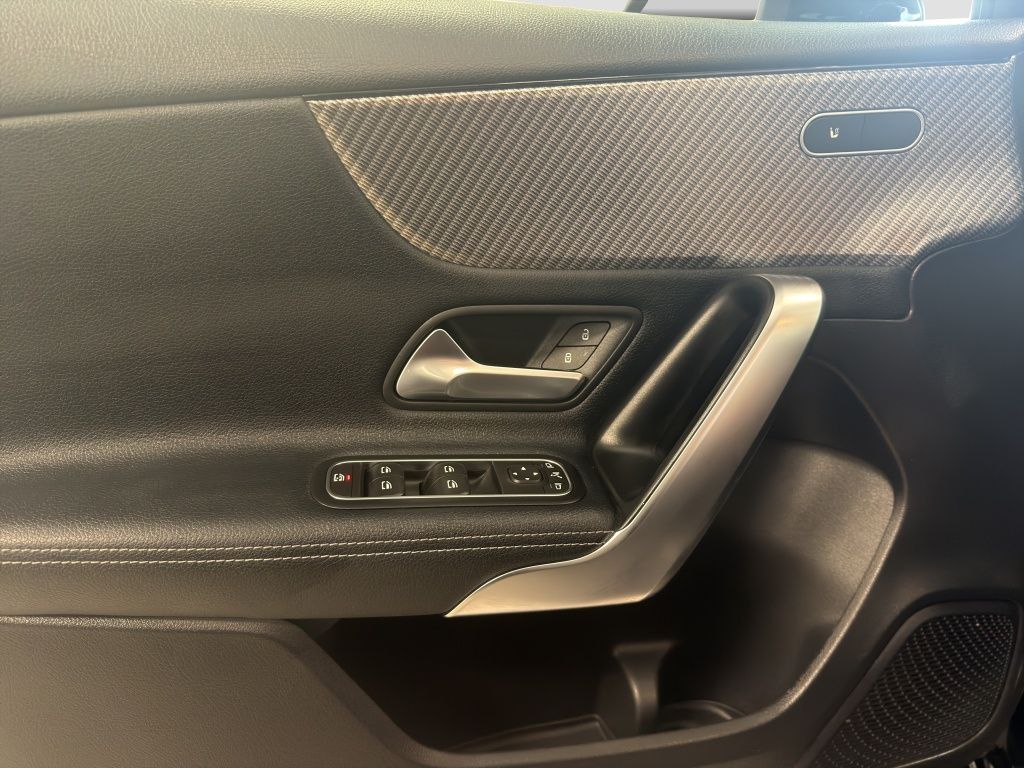 Fahrzeugabbildung Mercedes-Benz A 180 d Kompaktlimousine Progressive*Kamera*LED