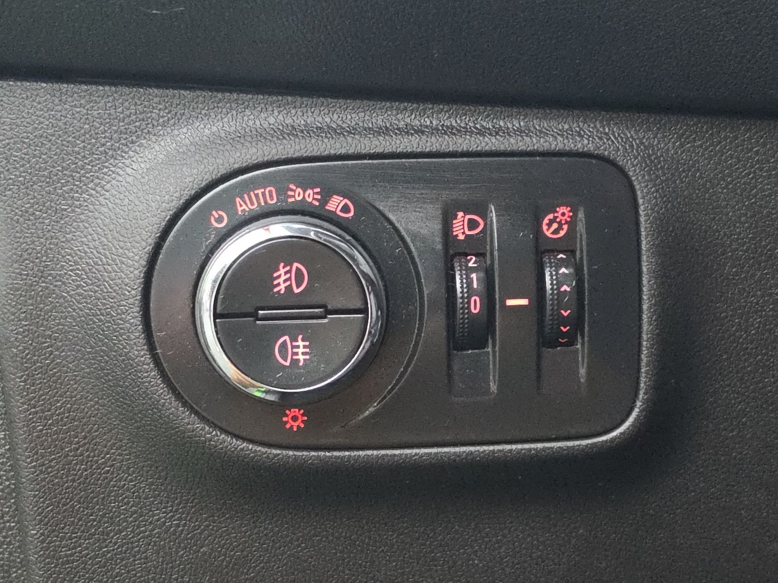 Fahrzeugabbildung Opel Corsa E Active