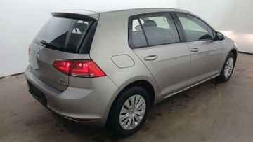 Bild 6 VW Golf VII Lim. Trendline BMT PDC SHZ GJR RADIOCD