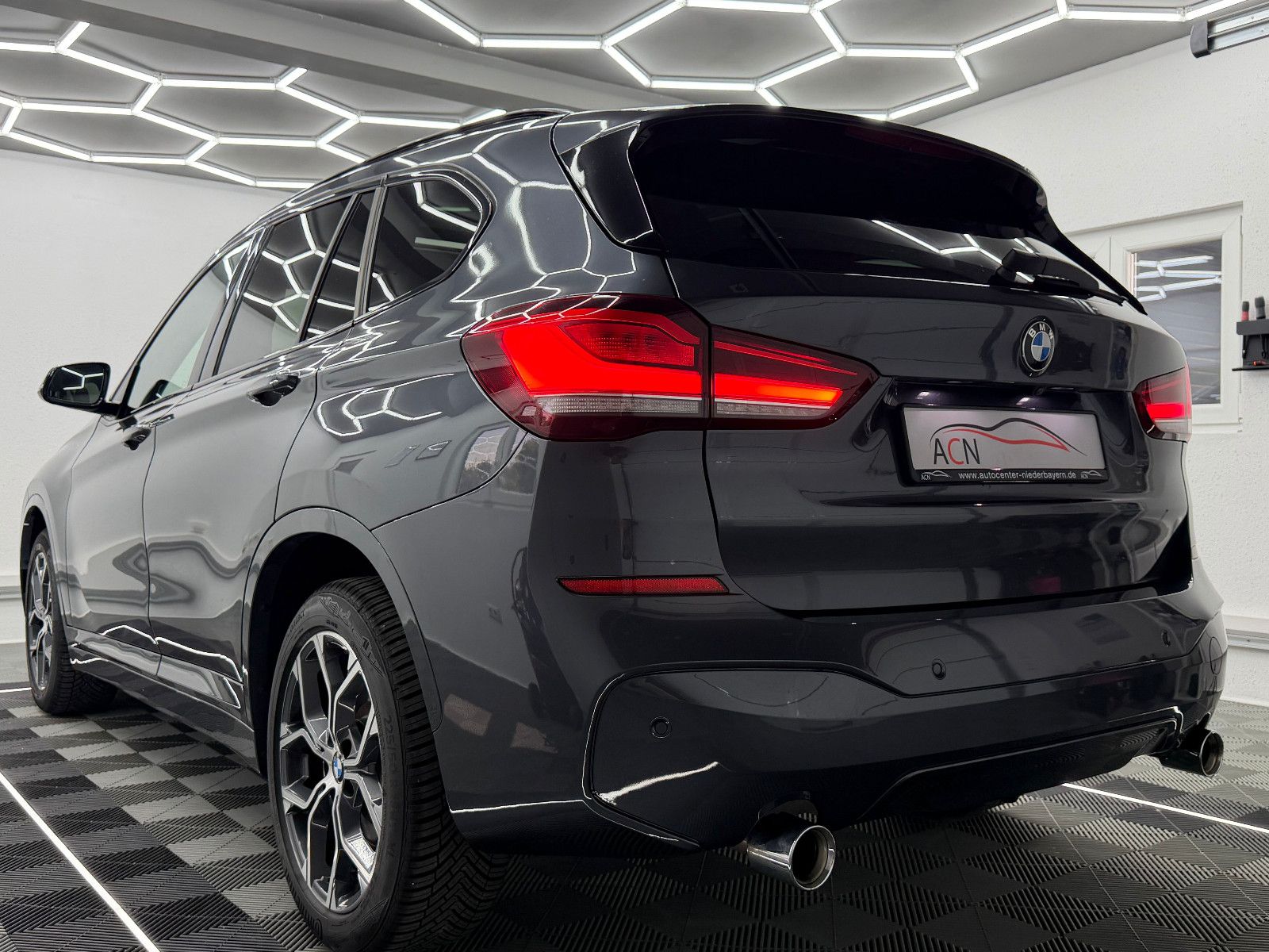 Fahrzeugabbildung BMW X1 sDrive 20 d M SPORT/KAM/LED/PANO/ACC