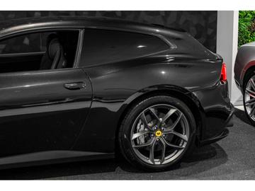 2018 Ferrari GTC4LUSSO — миниатюра 29