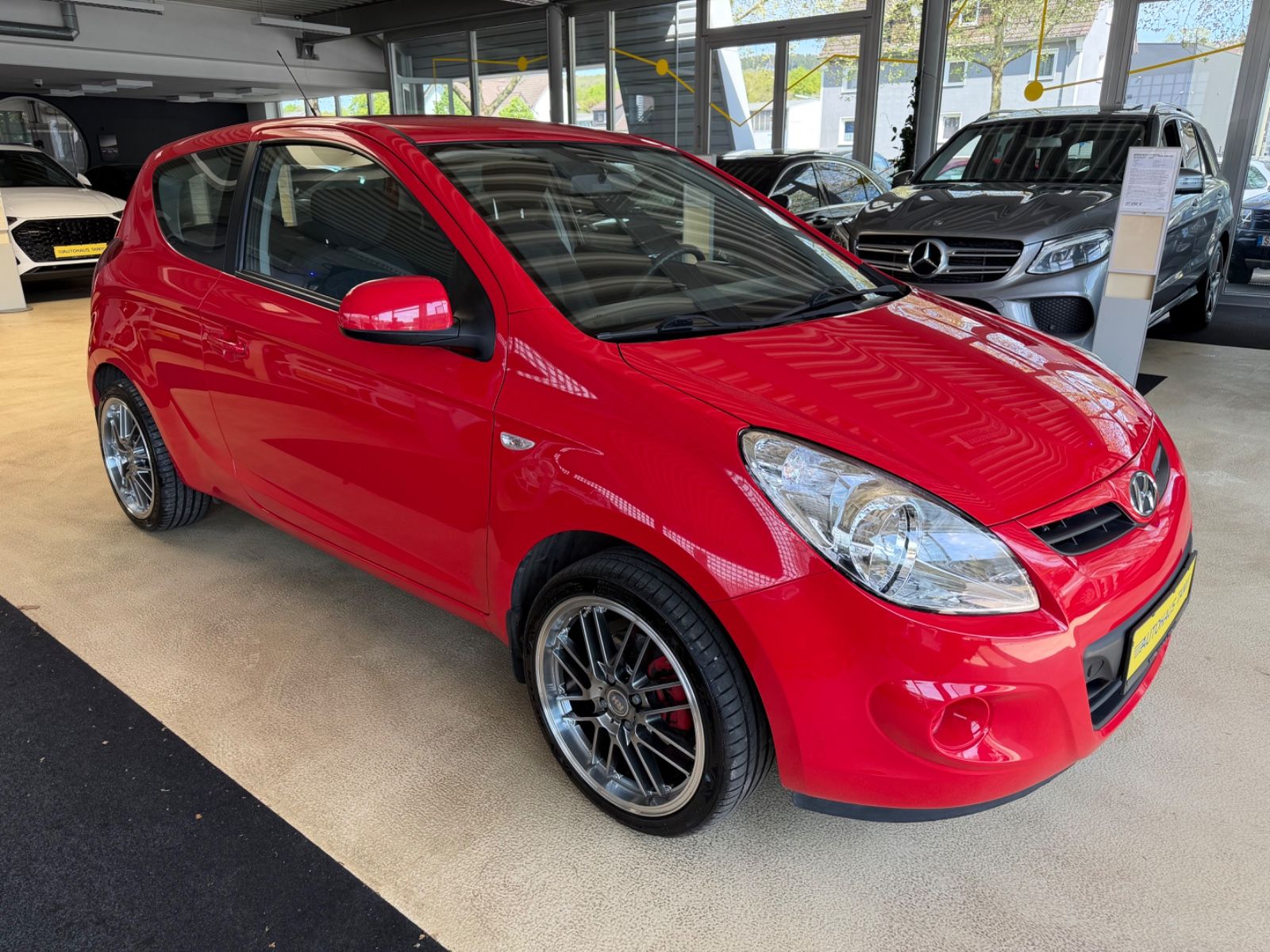 Fahrzeugabbildung Hyundai i20 Edition +