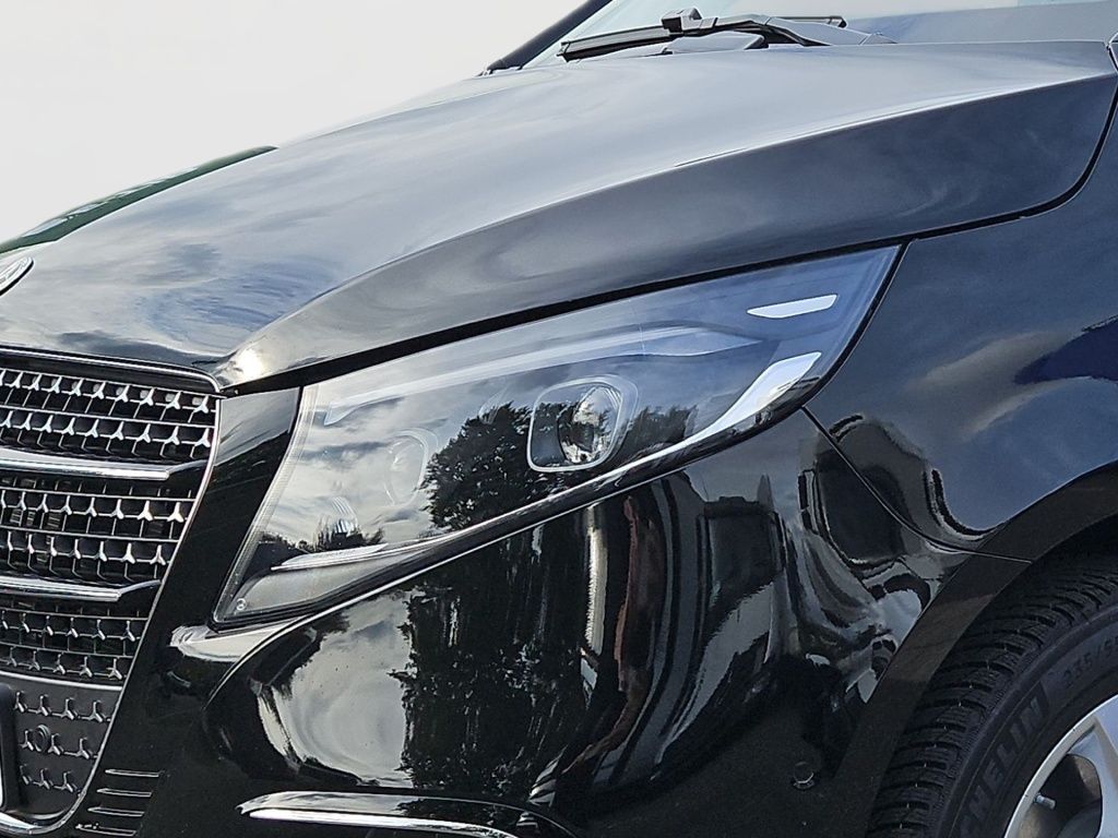Fahrzeugabbildung Mercedes-Benz V 300 d Style lang AMG Style 4MATIC AHK STH AUT