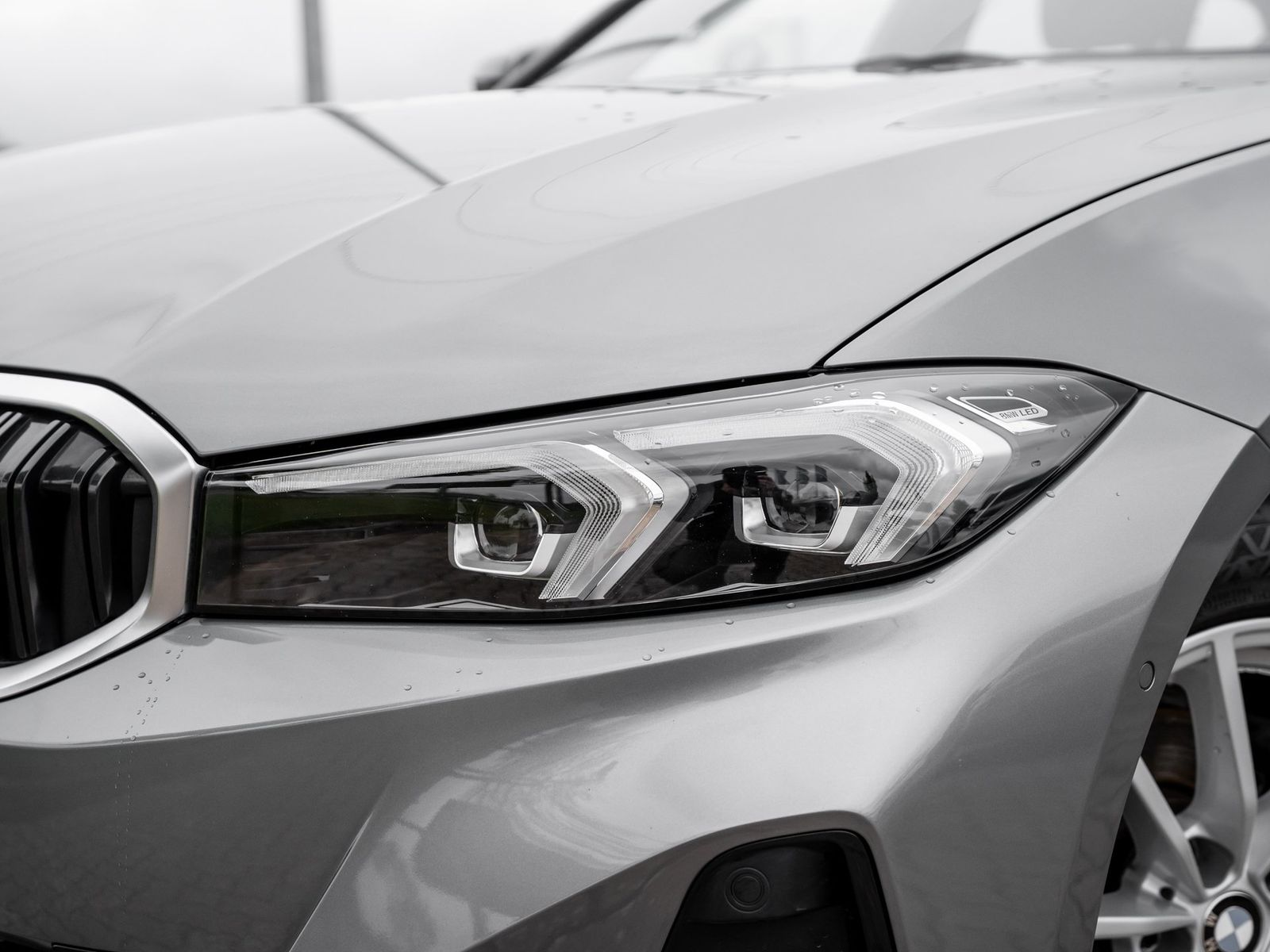 BMW 318 i Touring foto 22