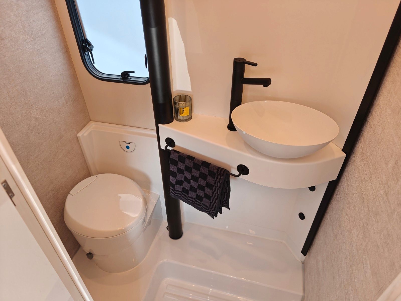Fahrzeugabbildung XGO Dynamic 35 AUTOMATIK Modell 2025 SPRING SALE