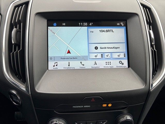 Fahrzeugabbildung Ford S-MAX 2.0Eco Boost Titanium PANO+LED+PARKLENK+AC