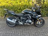 BMW R1250RS Triple Black Vollausstattung 