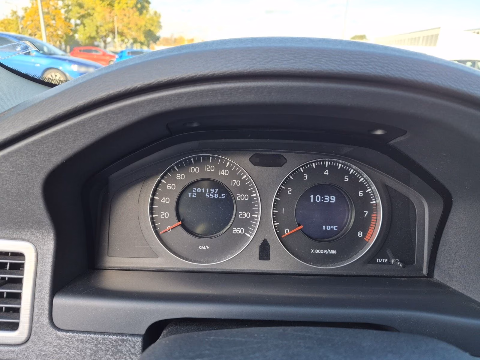 Volvo V70 2009 — photo 10