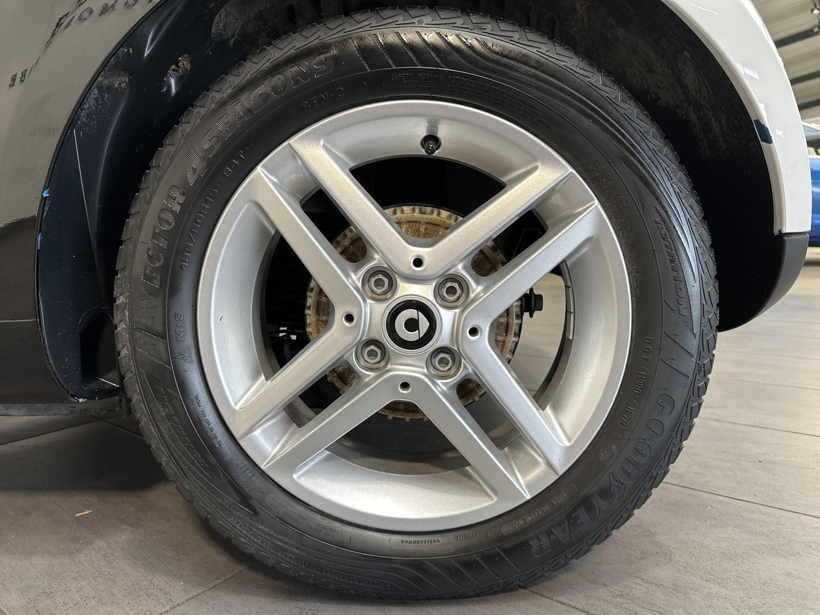 Fahrzeugabbildung Smart ForTwo EQ Coupé CARPLAY+TEMPOMAT+1HD+DAB-RADIO