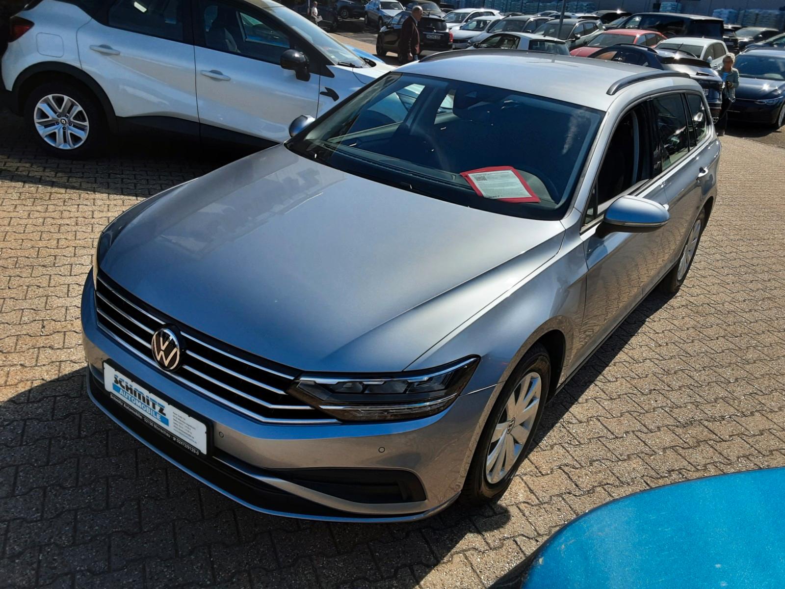 Volkswagen Passat Variant  Standheizung Klima ACC AHK Navi