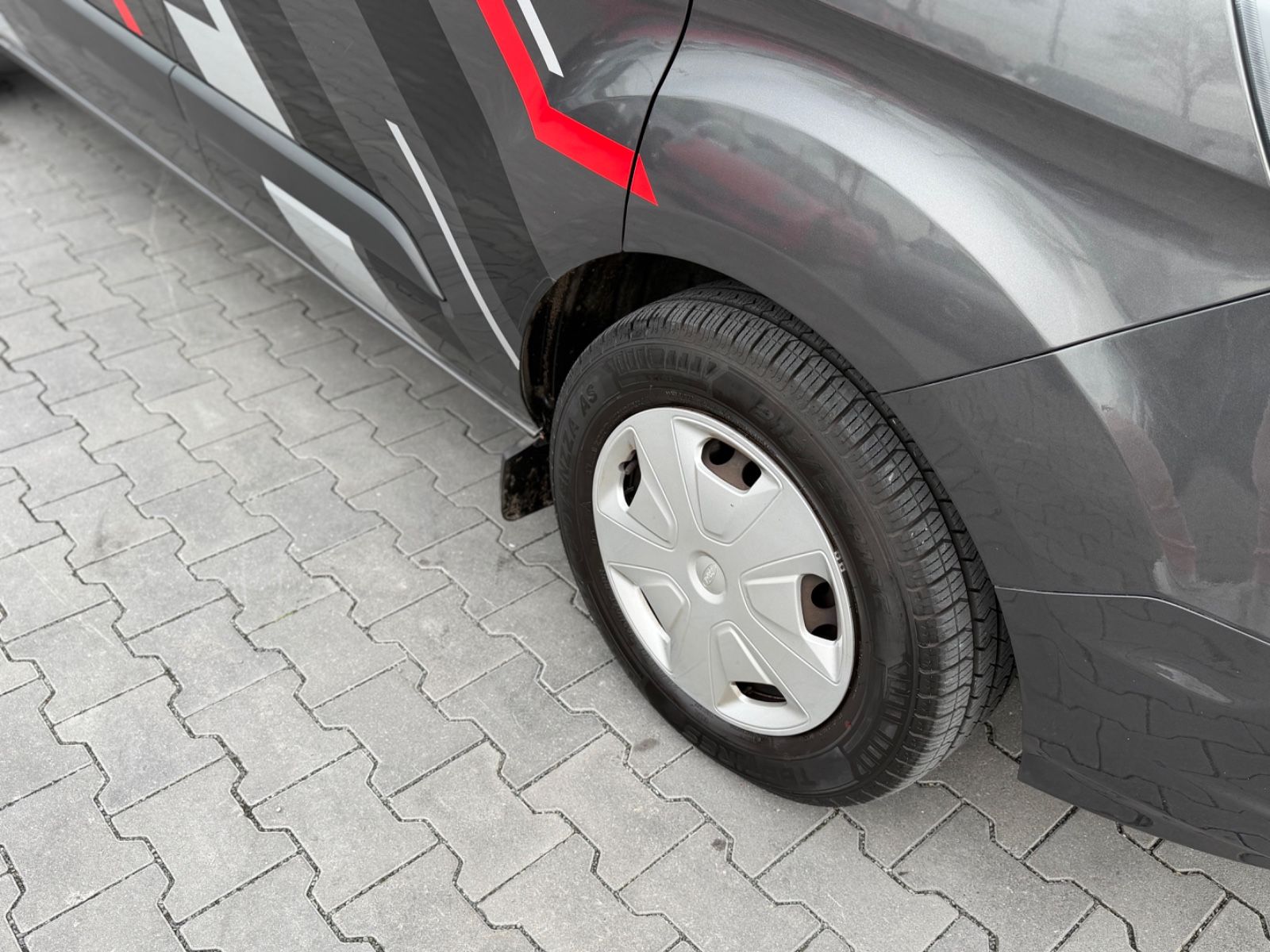 Transit Custom  2.0 TDCI Autom. 9 Sitzer