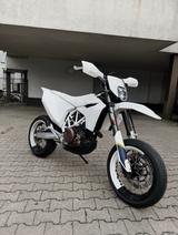 Husqvarna 701 Supermoto  - HUSQVARNA 701 SUPERMOTO