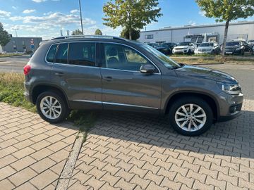 Volkswagen Tiguan - 9
