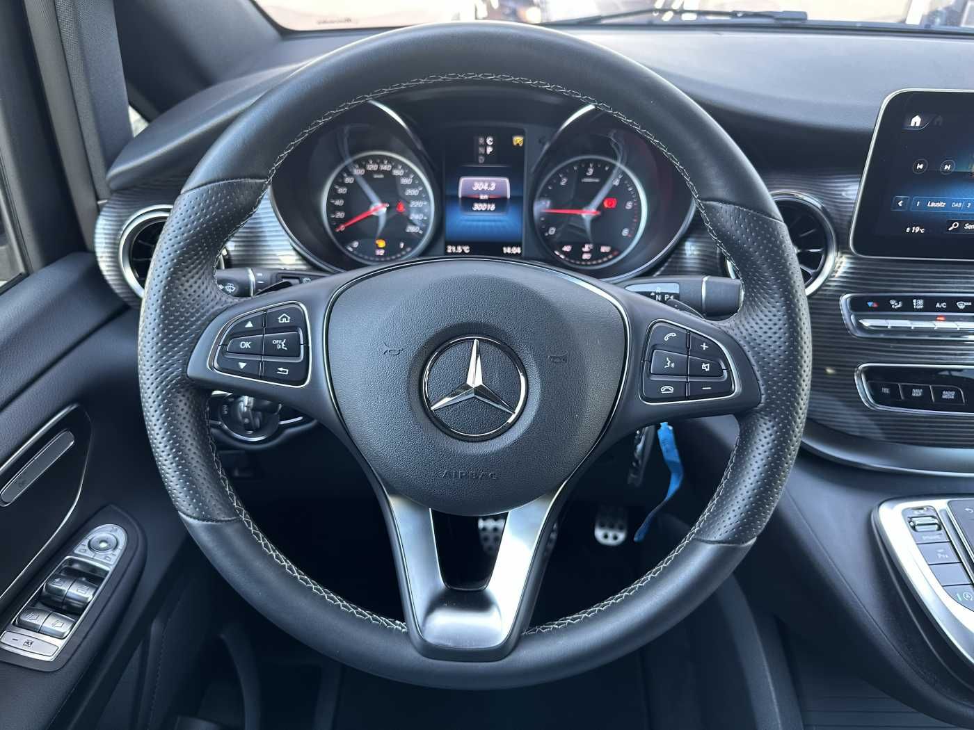 Fahrzeugabbildung Mercedes-Benz V 250 d EDITION Leder Kamera ILS 7Sitze