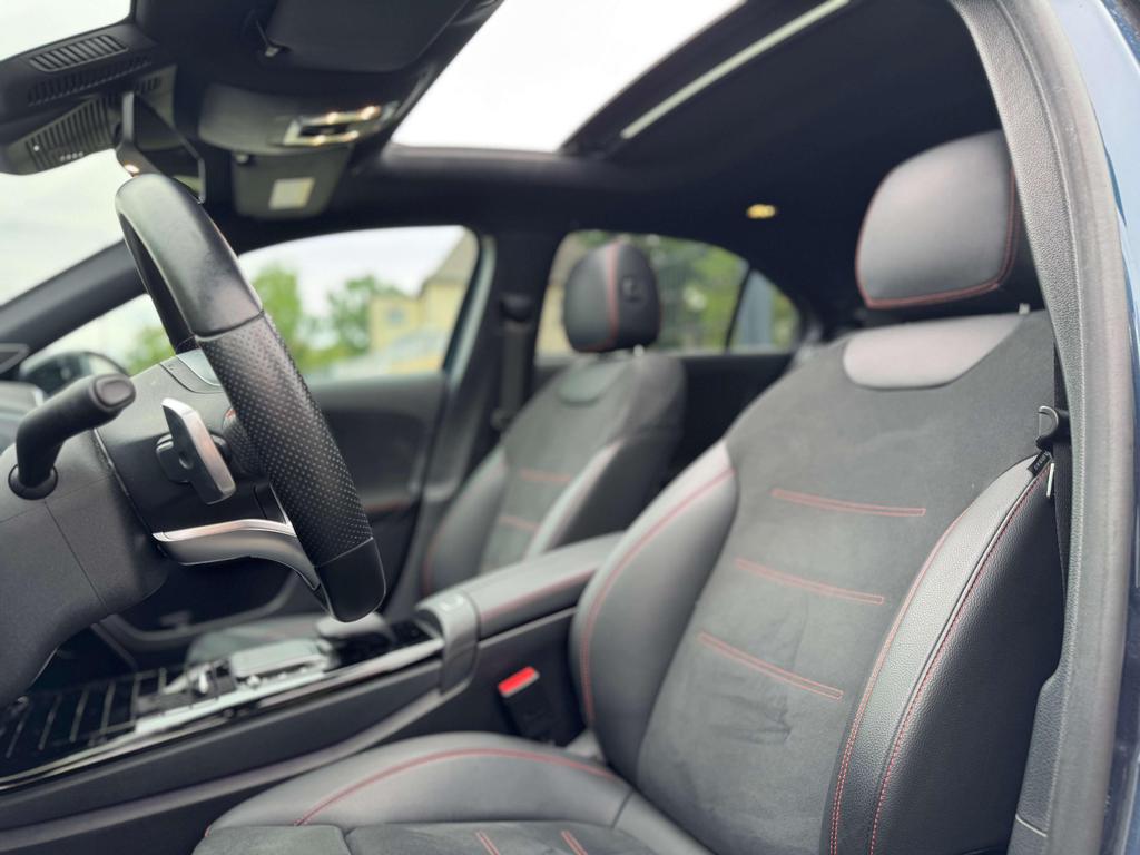 Mercedes-Benz A 220