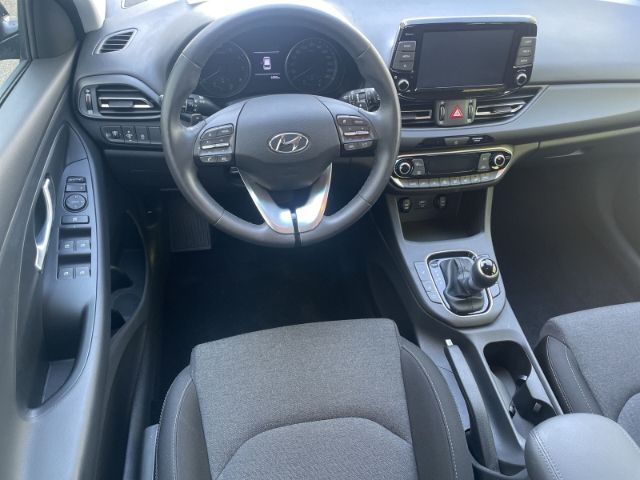 Fahrzeugabbildung Hyundai i30 1.5 T-GDI Mild-Hybrid, Edition 30 Autom. Rüc