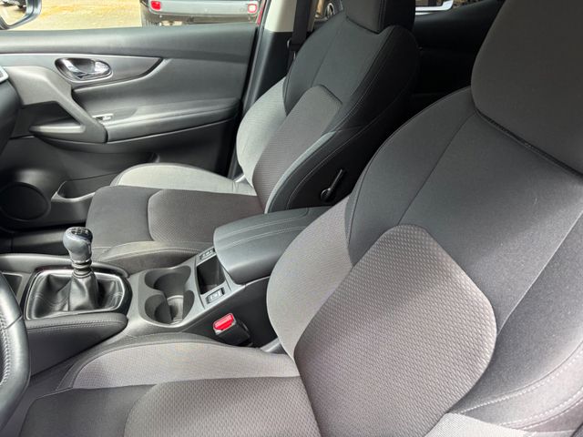 Fahrzeugabbildung Nissan Qashqai N-Connecta+Navi+Kamera+SHZ+18 Zoll+AHK