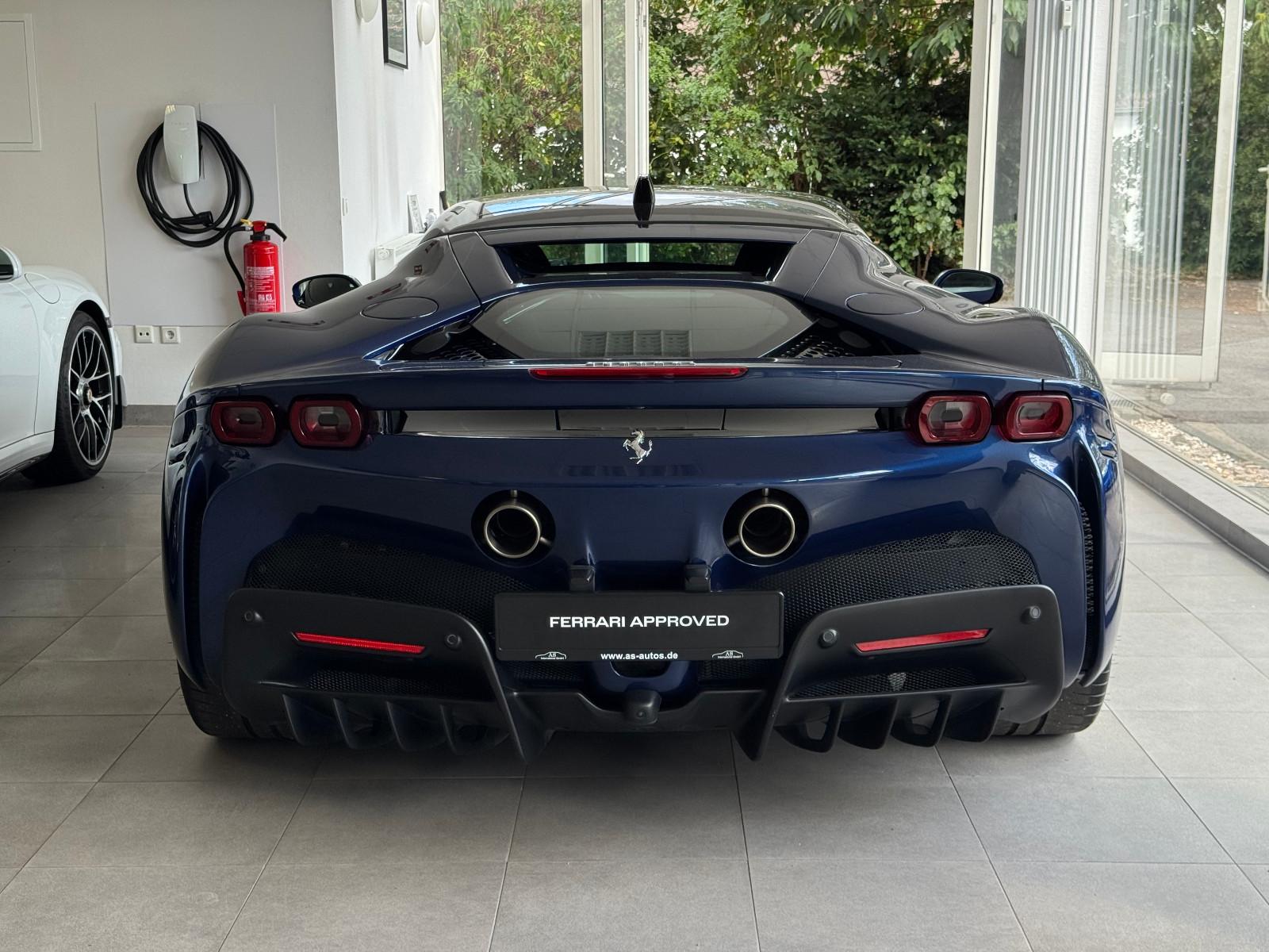 Ferrari SF90 Stradale Two-Tone Lift JBL CarPlay Approved
