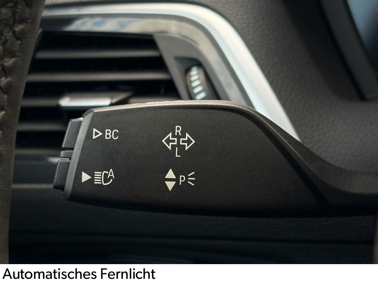 Fahrzeugabbildung BMW M140i xDr. Special Edition Schiebed. H&K LHZ CAM