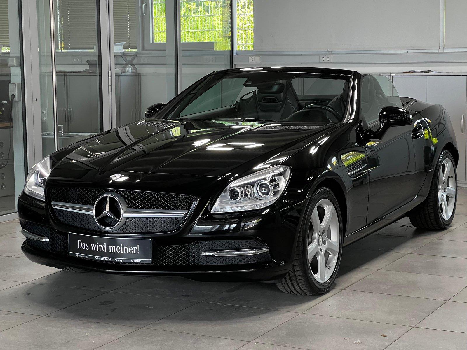 Mercedes-Benz SLK 200 PANORAMA-VARIODACH ILS+NAVI+PDC+KLIMA++