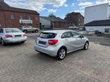 Mercedes-Benz A 180 BlueEfficiency Sitzheizung 8-fach bereift - Mercedes-Benz A 180 in Aachen