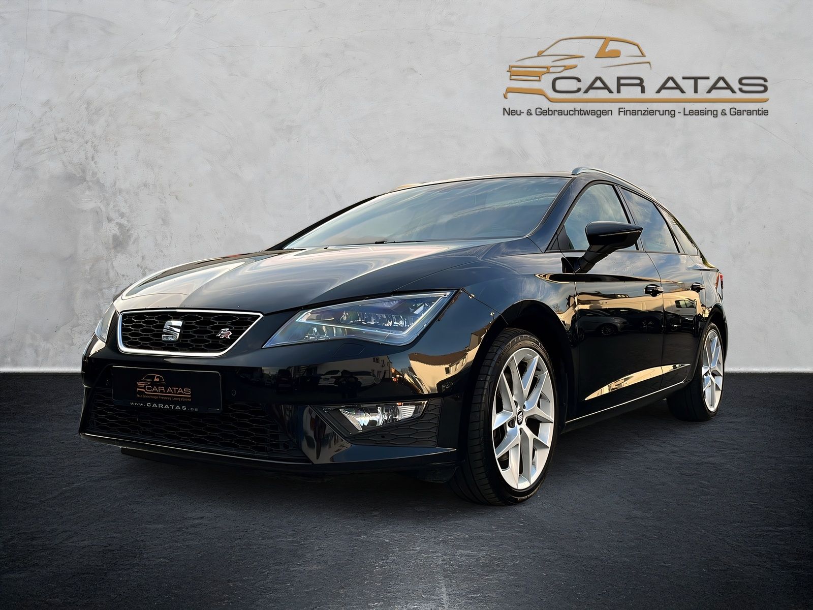 Fahrzeugabbildung SEAT Leon 2.0 TDI ST FR DSG NAVI PANO LED TEMPOMAT