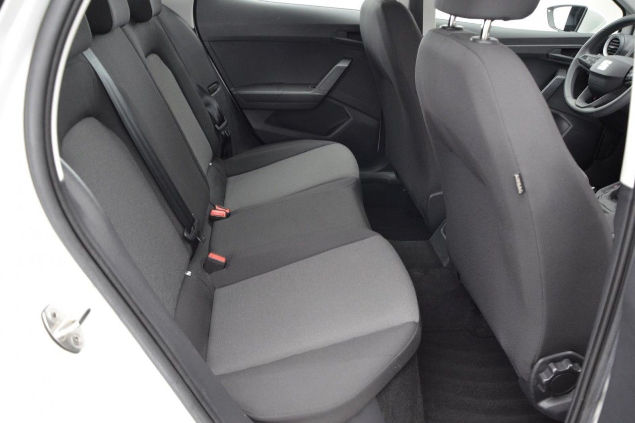 Fahrzeugabbildung SEAT Ibiza Reference 1.0l 59kW 5-Gang LED SHZ Klima